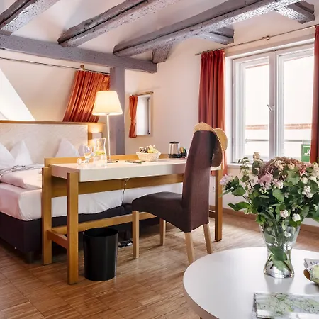 Am Jungfernstieg Otel