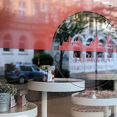 Am Jungfernstieg 3*