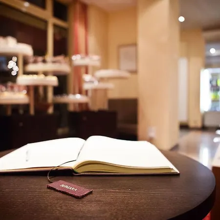 伽格菲斯汀格酒店 酒店