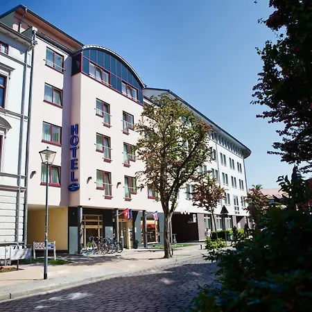 Am Jungfernstieg 3*