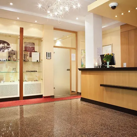 Am Jungfernstieg Otel