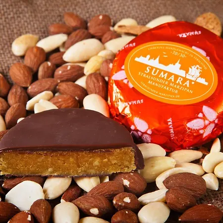 Am Jungfernstieg Otel 3*