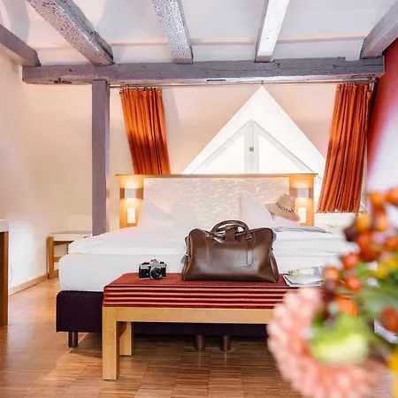 Am Jungfernstieg Otel 3*